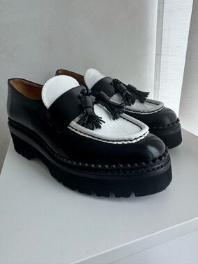 The Office of Angela Scott Ms Kelly Black & White Tassel Platform Loafers (38)